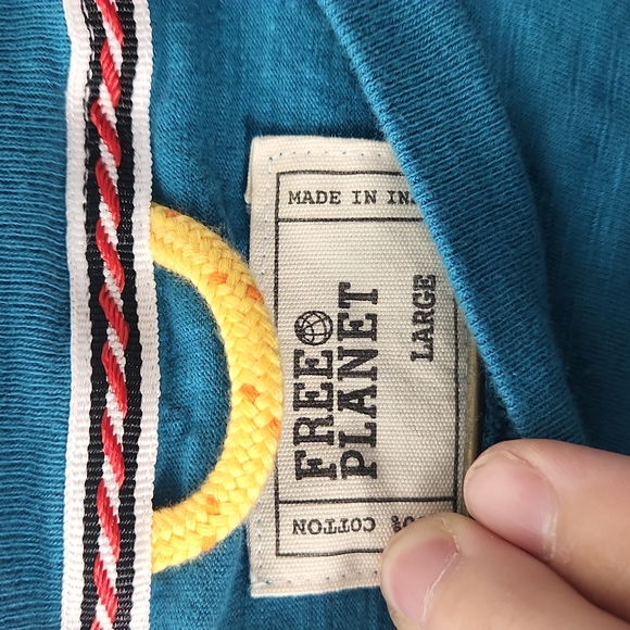 Blue/Green Free Planet t-shirt - Picture 2 of 3